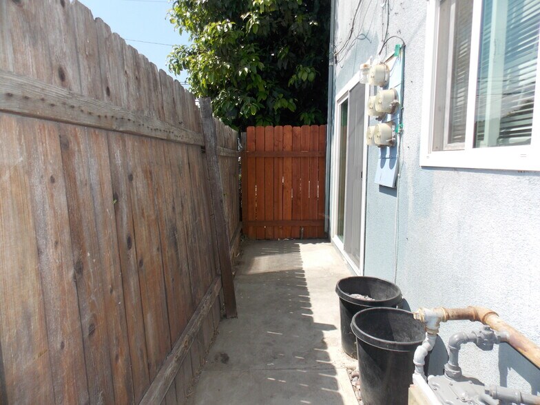 Building Photo - 2748 Maxson Rd