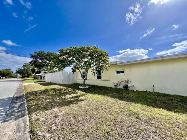 Building Photo - 1450 Anchor Ln