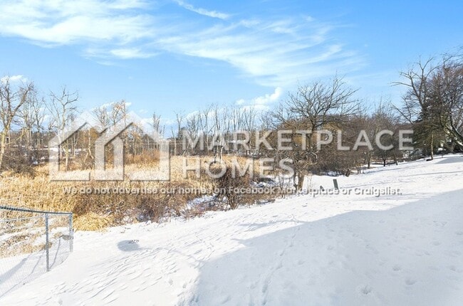 Building Photo - 42038 Cherry Hill Rd