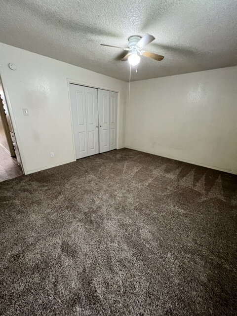 Building Photo - 2 Bedroom 2 Bath Duplex for Lease in Benbrook