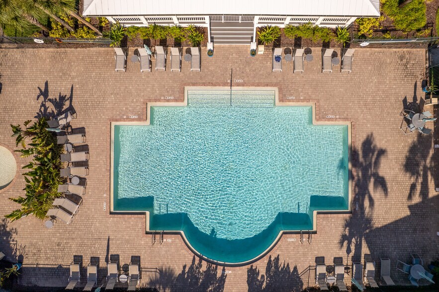 Building Photo - 788 Ocean Palm Way