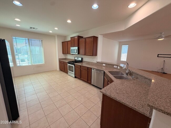 Building Photo - 25549 N 104th Dr