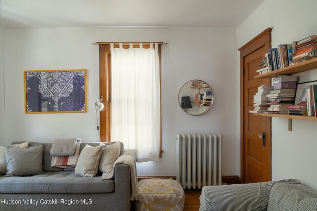 Building Photo - 66 Glenwood Blvd