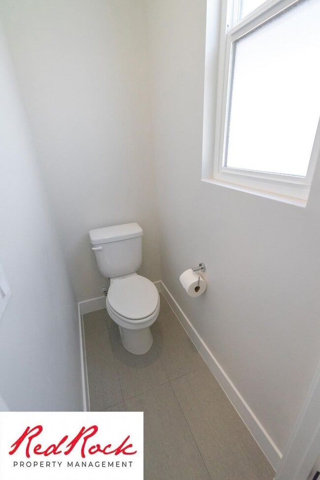 Building Photo - Modern 3 Bedroom Single-Level Home in Vill...