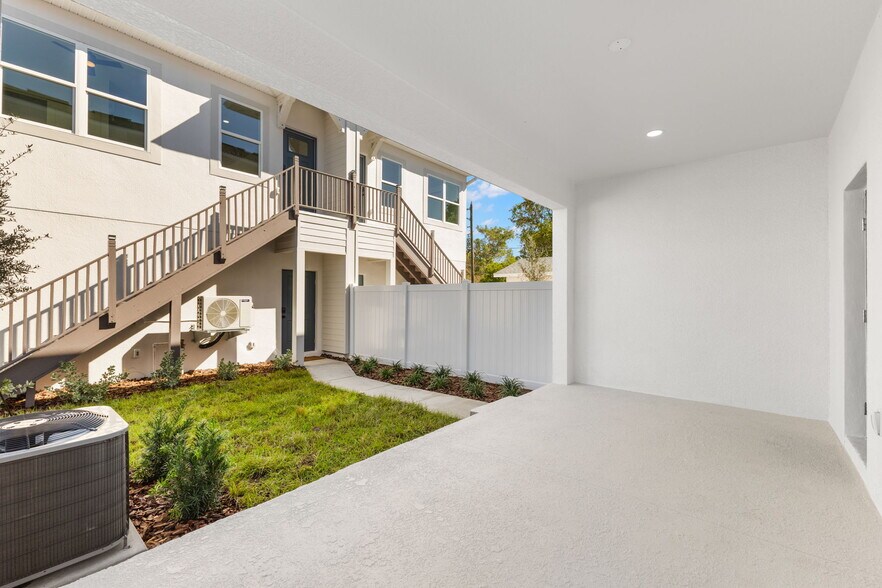 Building Photo - 2525 13th Ave N