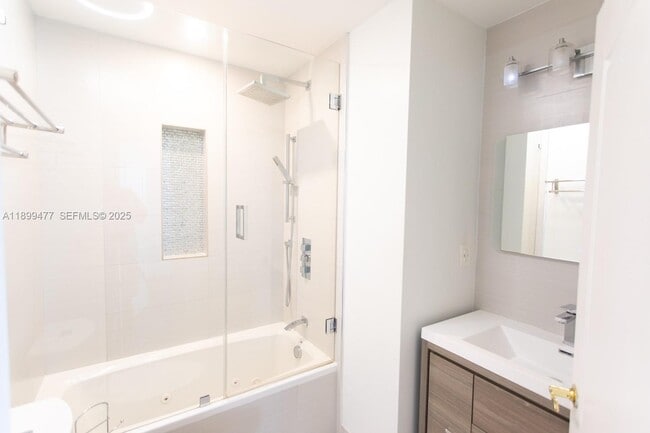 Building Photo - 14219 SW 126th Pl