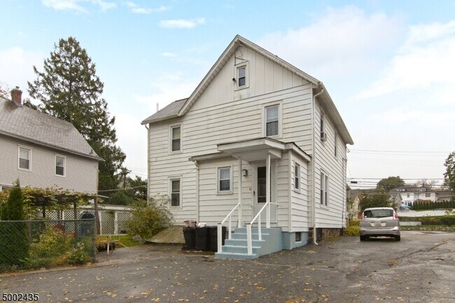 Back - 90 Main St