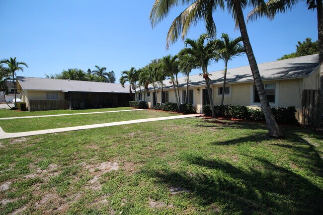 Building Photo - 12419 Westhampton Cir