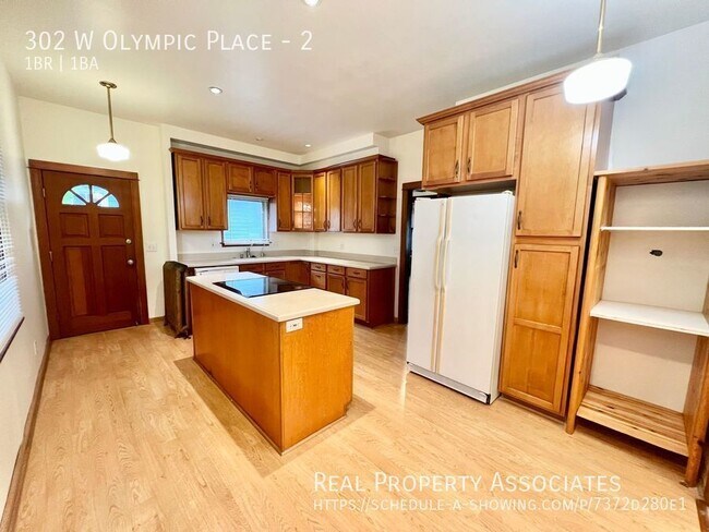 Building Photo - 302 W Olympic Pl