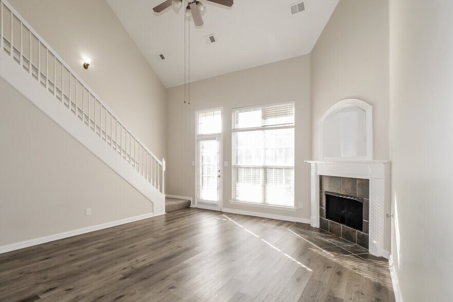 Building Photo - 4623 Tulip Bend Dr