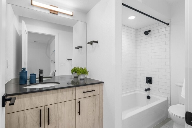 Building Photo - 1570-1574 Gilpin St