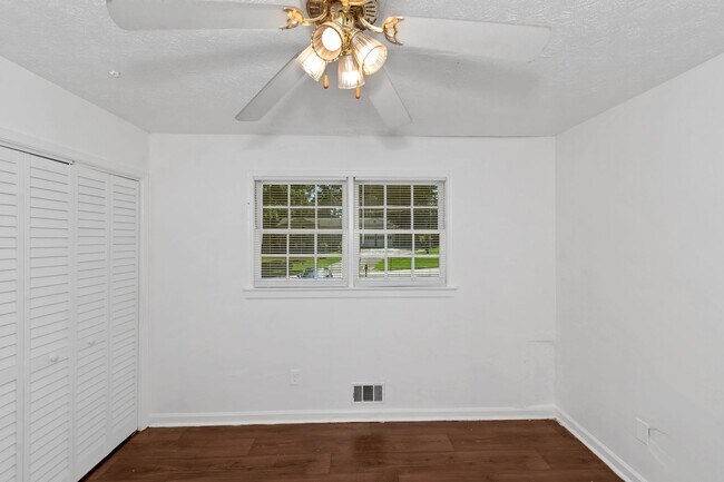 Building Photo - 4216 Rue Antoinette