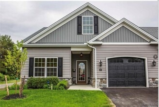 Building Photo - 5281-5287 Chestnut Ridge Rd