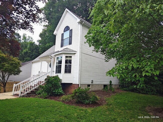 Building Photo - York County/Williamsburg Bluffs home