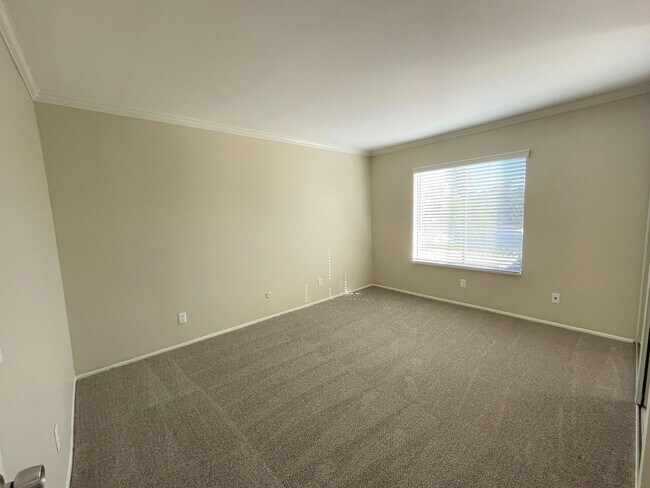 Building Photo - $500 Move In Special-Spacious Condo with Dual Master Suites Just Minutes Away from SDSU