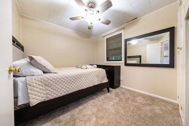 Building Photo - 234 N Hamilton St