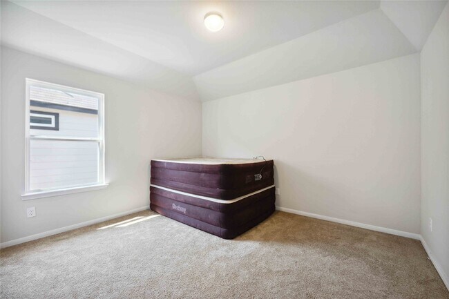 Building Photo - 4611 Hronas Dr