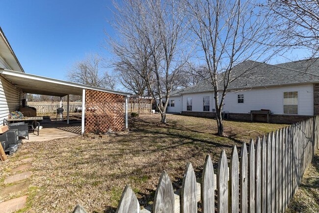Building Photo - 12840 Ruby Rd