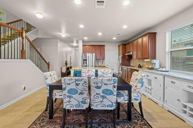 Building Photo - 112 David Duval Ct