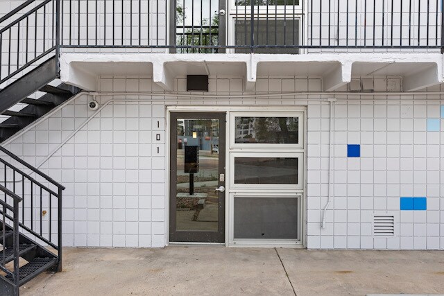 Building Photo - 415 S Weber St