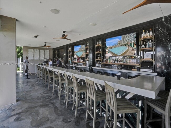 Building Photo - 1100 West Ave