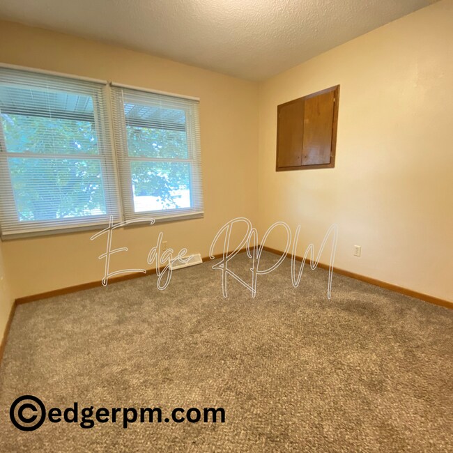 Building Photo - 2624 W 3rd St