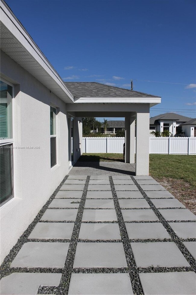 Building Photo - 1138-1114 SW 14th Terrace