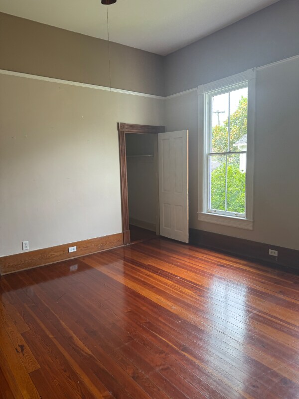 Building Photo - 412 SE Wenona Ave