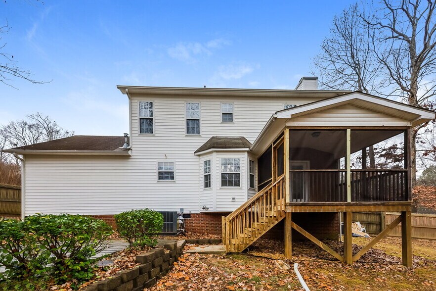 Building Photo - 124 Hocutt Dr