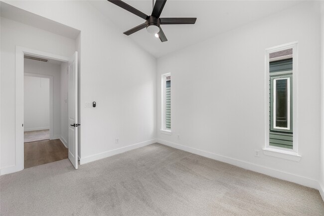 Building Photo - 1046 Marjorie St