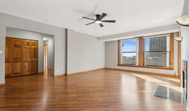Building Photo - 431 S Dearborn St