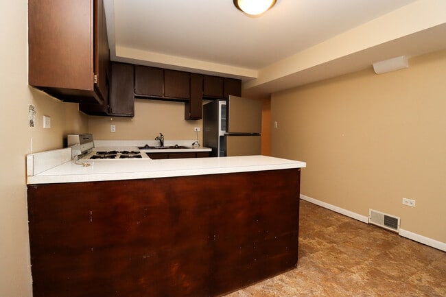 Building Photo - 500 Westwood Ave