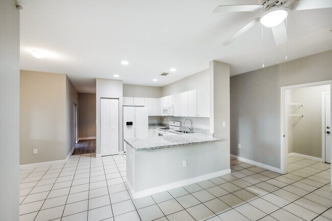 Building Photo - 1260 NE 42nd Ave