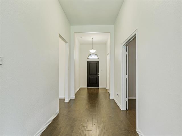 Building Photo - 1925 Emilia Dr