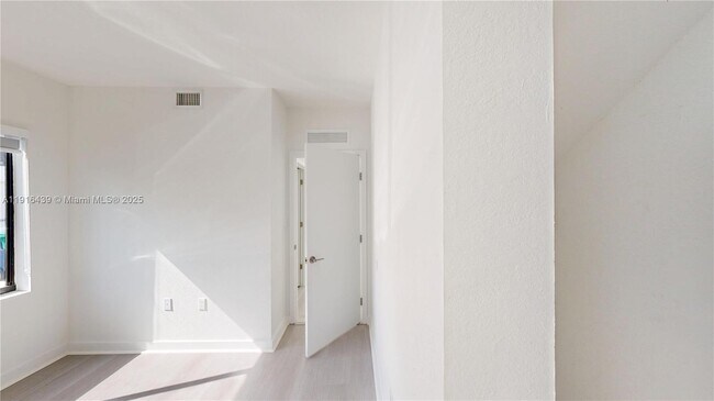 Building Photo - 14546 SW 260th St