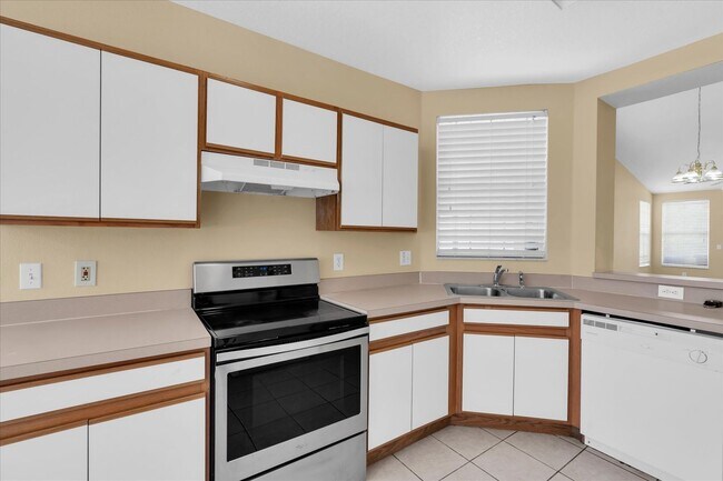 Building Photo - 9624 Carlsdale Dr