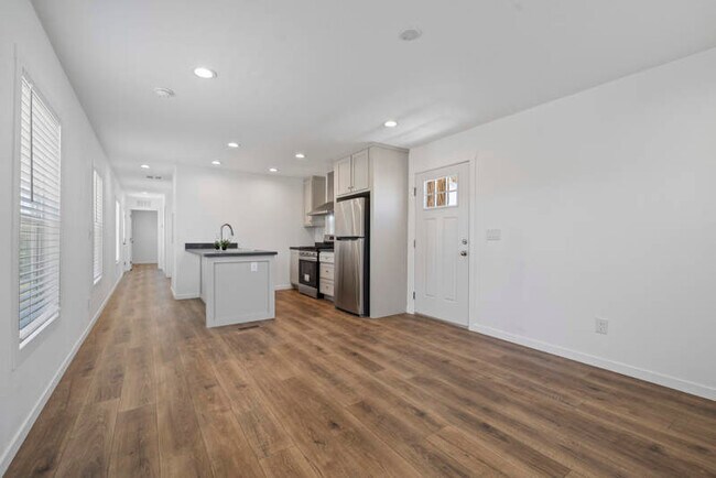 Building Photo - 4315 N Flowing Wells Rd