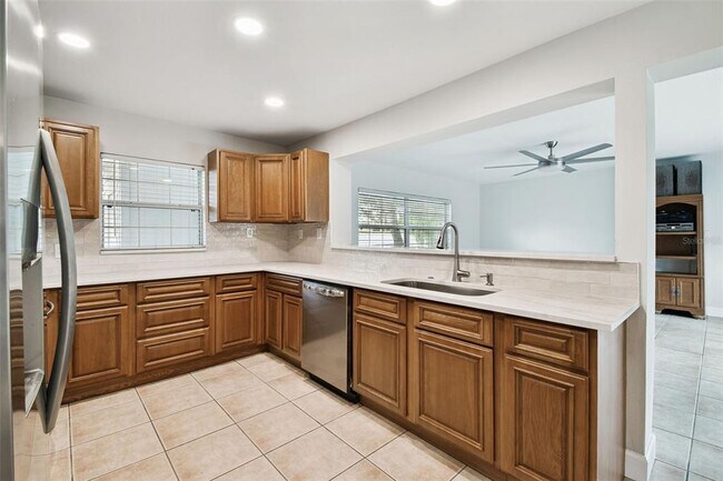 Building Photo - 4602 S Renellie Dr