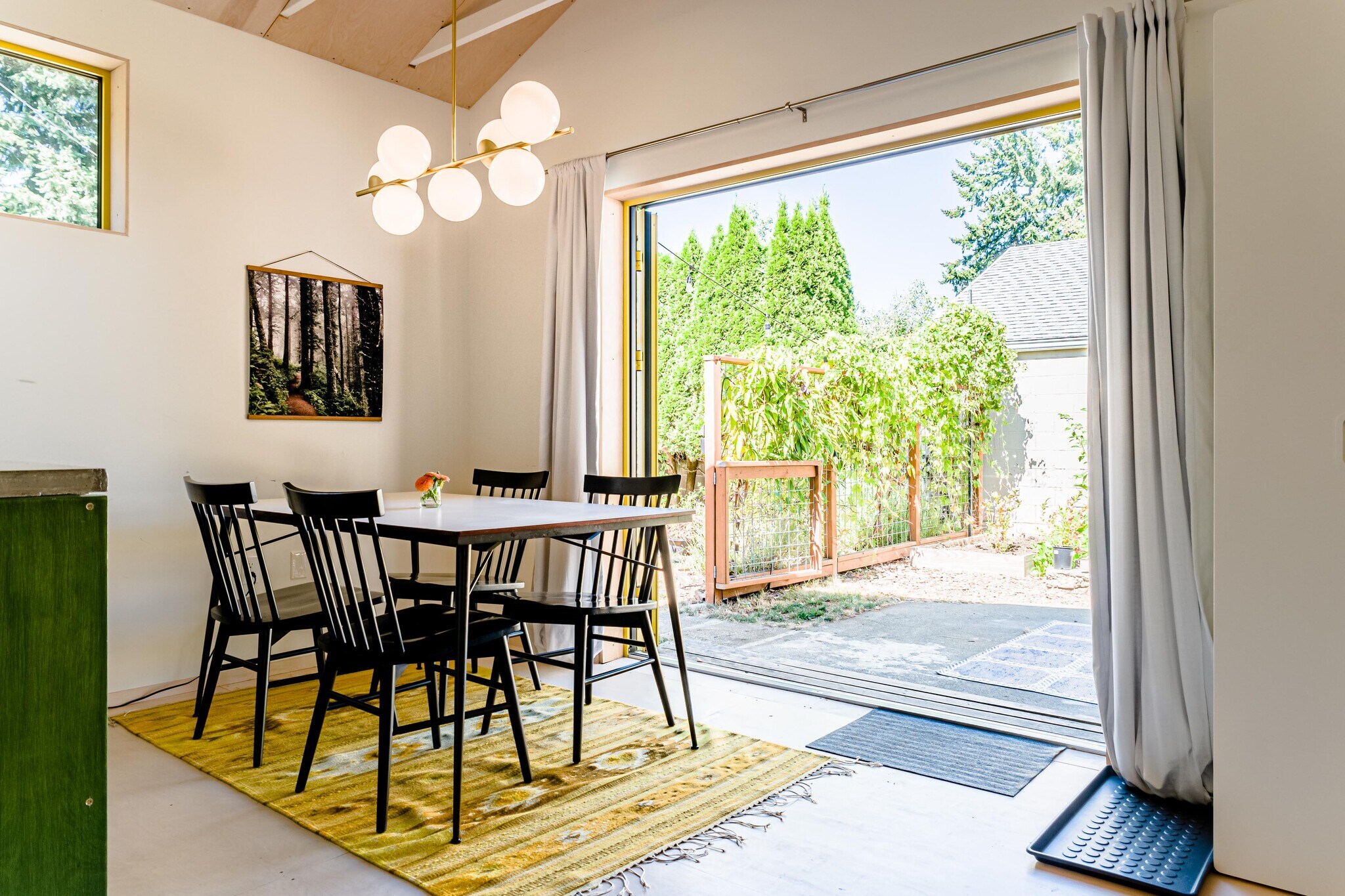 Building Photo - 8020 N Hurst Ave