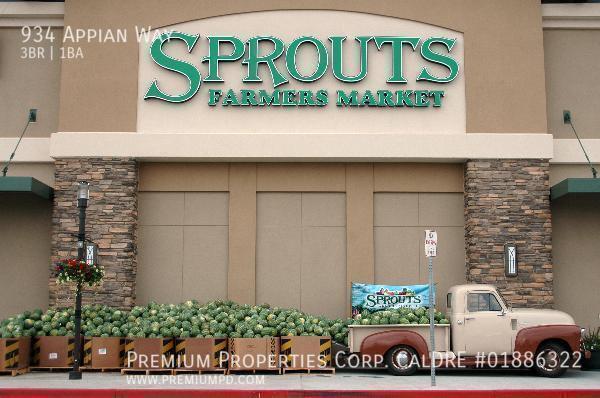 Building Photo - 934 Appian Way