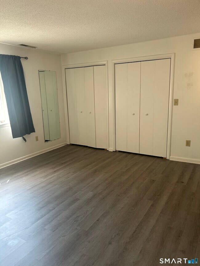 Building Photo - 71 Dorchester Ct