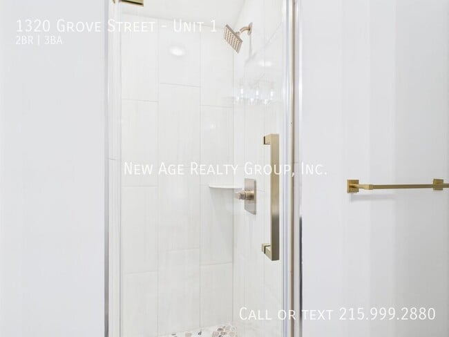 Building Photo - 1320 Grove St