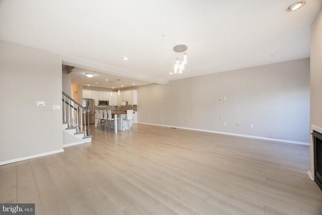 Building Photo - 730 Whitetail Cir