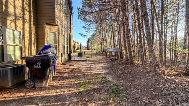 Building Photo - 250 Sylvan Loop