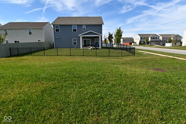 Building Photo - 230 Gathering Ln