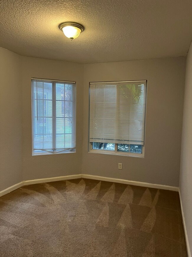 Building Photo - Coming Soon!