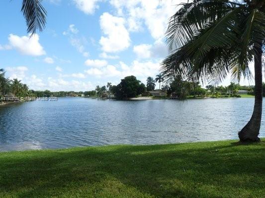 Building Photo - 14301 N Kendall Dr