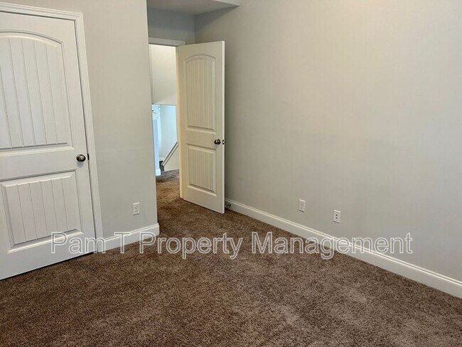 Building Photo - 1 Abaco Ct