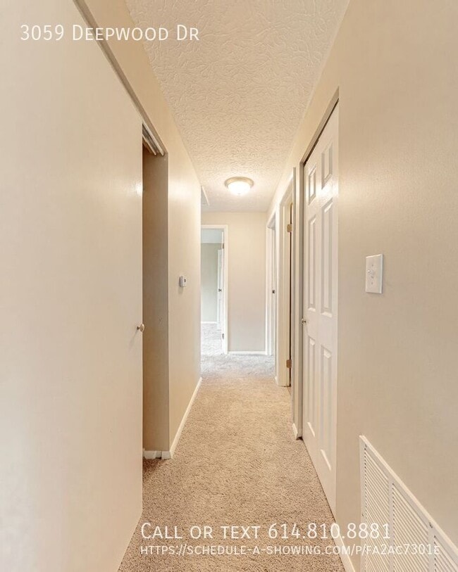 Building Photo - 3059 Deepwood Dr