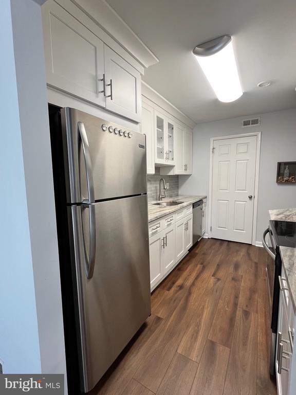 Building Photo - 802A Cypress Point Cir